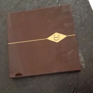 Charlotte Tilbury INSTANT LOOK IN A PALETTE GORGEOUS, GLOWING BEAUTY